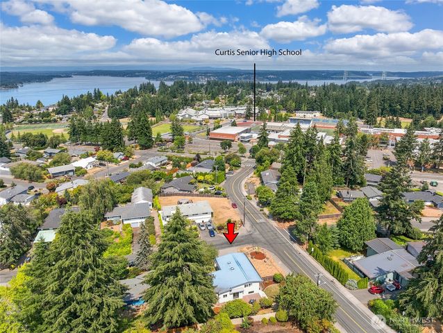 8502 41st Street W, University Place, WA 98466