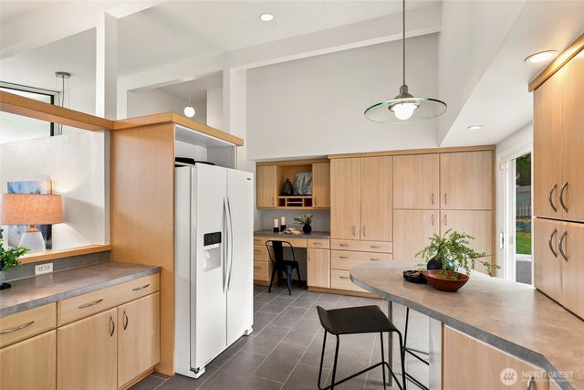 8502 41st Street W, University Place, WA 98466