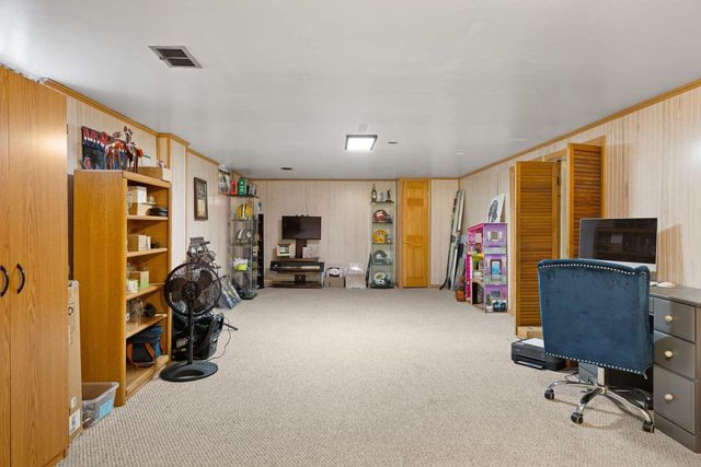 1324 BISMARCK AVENUE, Oshkosh, WI 54902