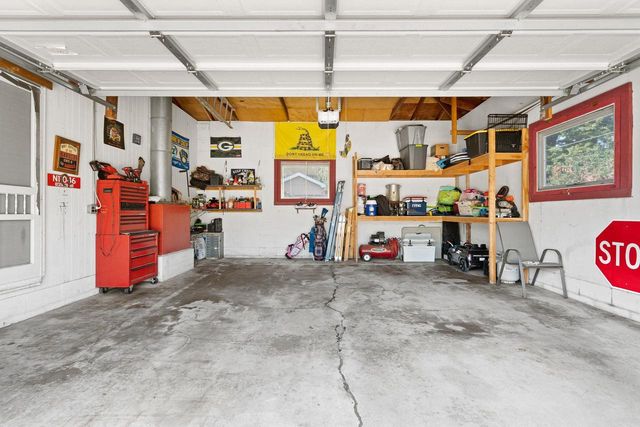 1324 BISMARCK AVENUE, Oshkosh, WI 54902