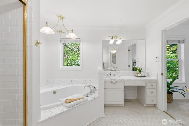 22716 NE 25th Way, Sammamish, WA 98074