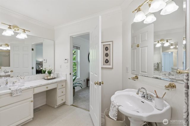 22716 NE 25th Way, Sammamish, WA 98074