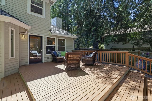 22716 NE 25th Way, Sammamish, WA 98074