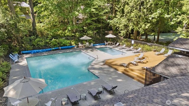 22716 NE 25th Way, Sammamish, WA 98074