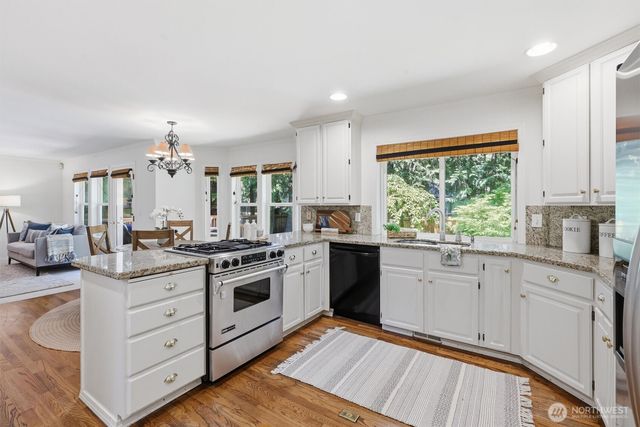 22716 NE 25th Way, Sammamish, WA 98074