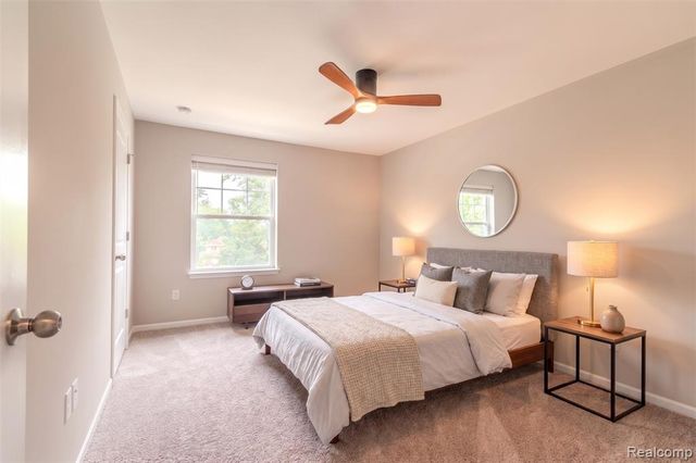322 Jeff Keeton Drive, Hazel Park, MI 48030