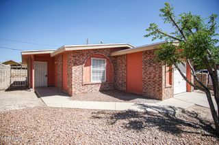 284 Sandy Hills Lane, El Paso, TX 79928