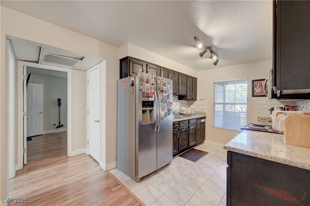 2606 South Durango Drive 281, Las Vegas, NV 89117