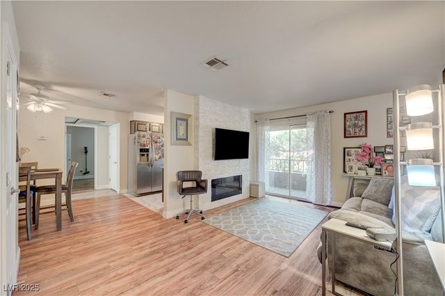 2606 South Durango Drive 281, Las Vegas, NV 89117