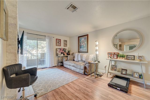 2606 South Durango Drive 281, Las Vegas, NV 89117