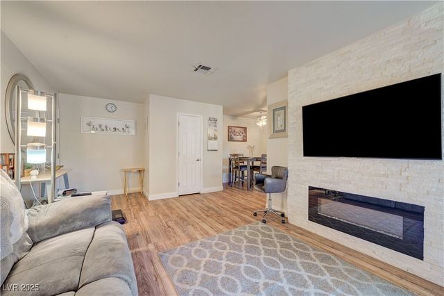 2606 South Durango Drive 281, Las Vegas, NV 89117