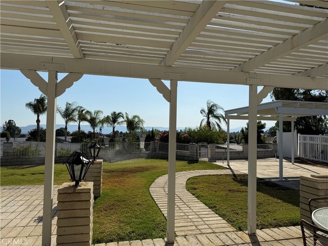 38215 Via Taffia, Murrieta, CA 92563