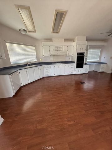 38215 Via Taffia, Murrieta, CA 92563