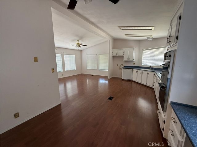 38215 Via Taffia, Murrieta, CA 92563