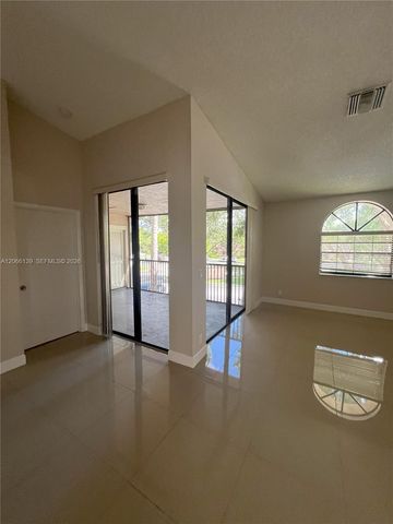 10700 NW 14th Street 142, Plantation, FL 33322