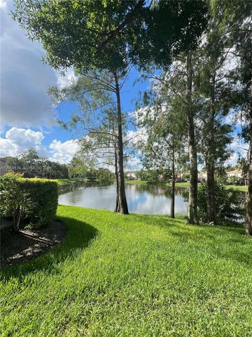 10700 NW 14th Street 142, Plantation, FL 33322