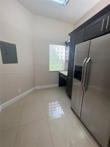 10700 NW 14th Street 142, Plantation, FL 33322
