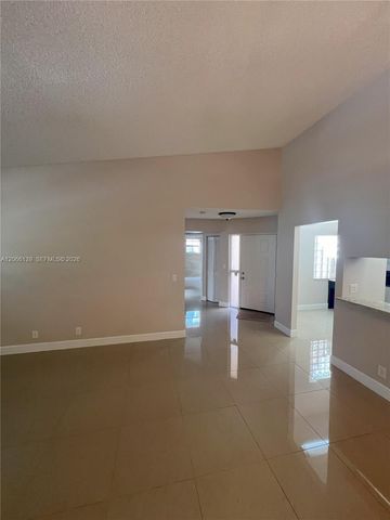 10700 NW 14th Street 142, Plantation, FL 33322
