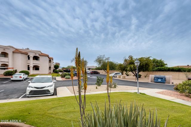 9151 W GREENWAY Road 111, Peoria, AZ 85381