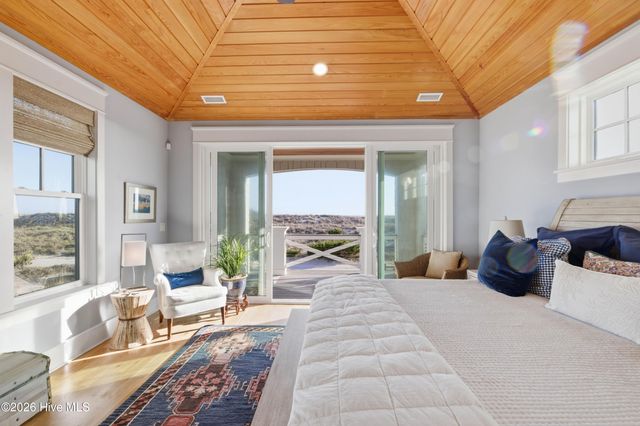 25 Sandspur Trail, Bald Head Island, NC 28461