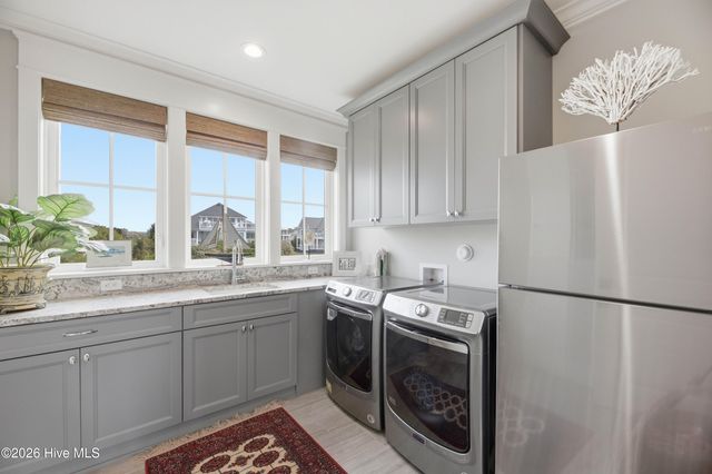 25 Sandspur Trail, Bald Head Island, NC 28461