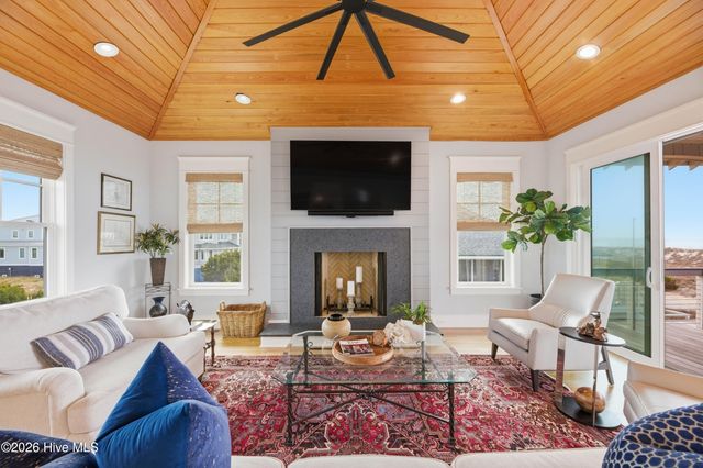 25 Sandspur Trail, Bald Head Island, NC 28461