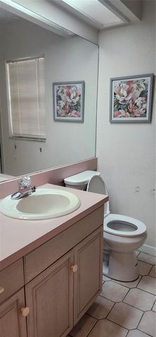 8404 BARRETT PLACE, Tampa, FL 33617