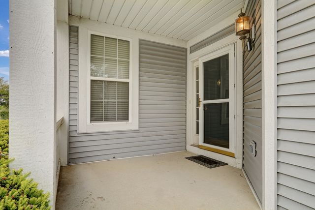 2232 Wilshire Court, Grayslake, IL 60030