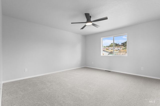 1378 Silver Valley St, Middleton, ID 83644