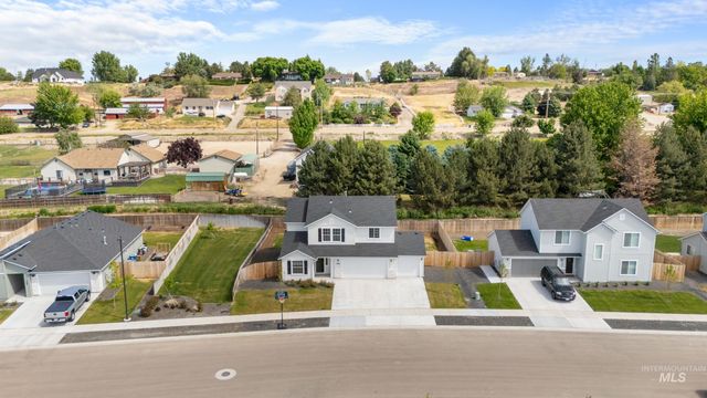 1378 Silver Valley St, Middleton, ID 83644