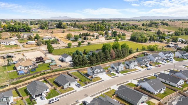 1378 Silver Valley St, Middleton, ID 83644