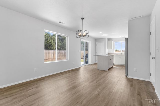 1378 Silver Valley St, Middleton, ID 83644