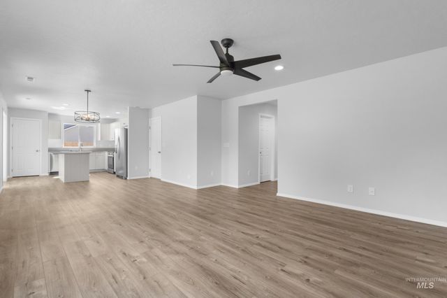 1378 Silver Valley St, Middleton, ID 83644