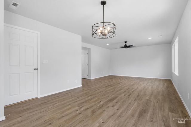1378 Silver Valley St, Middleton, ID 83644