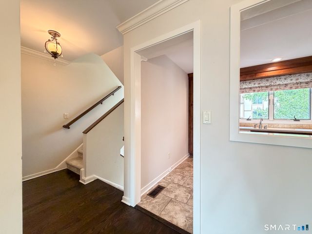690 Forest Road 552, West Haven, CT 06516