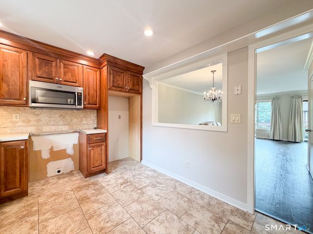 690 Forest Road 552, West Haven, CT 06516
