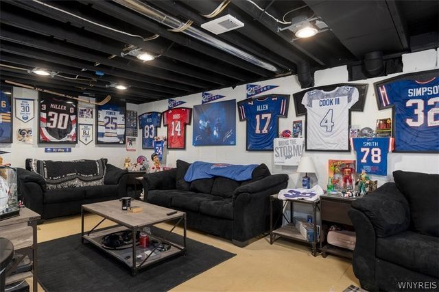 2162 Stony Point Road, Grand Island, NY 14072