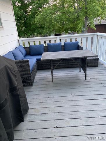 2162 Stony Point Road, Grand Island, NY 14072