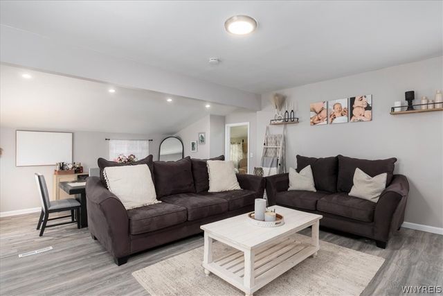 2162 Stony Point Road, Grand Island, NY 14072