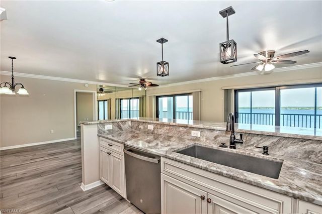 1910 Virginia AVE # 1302, Fort Myers, FL 33901