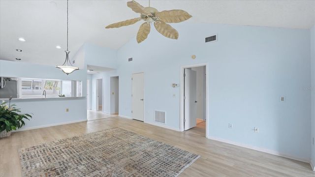5350 MYRTLE 48, Sarasota, FL 34235