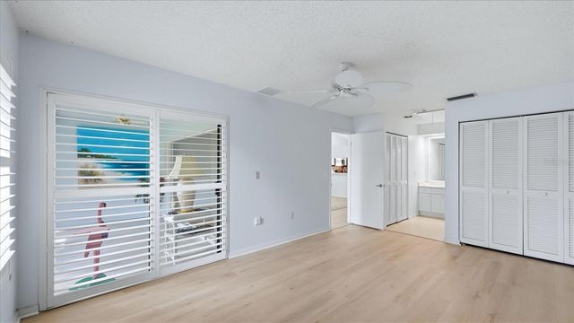 5350 MYRTLE 48, Sarasota, FL 34235