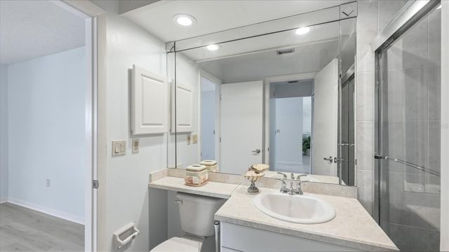 5350 MYRTLE 48, Sarasota, FL 34235