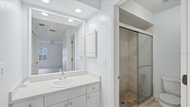 5350 MYRTLE 48, Sarasota, FL 34235