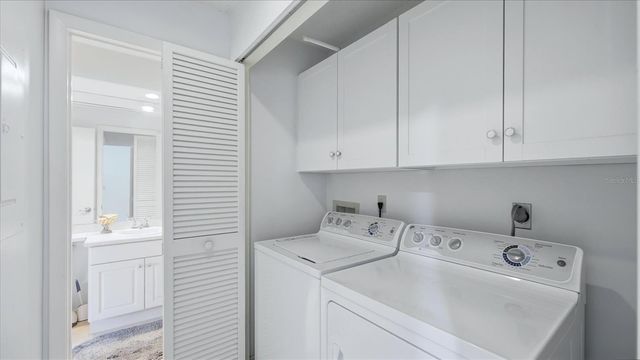 5350 MYRTLE 48, Sarasota, FL 34235