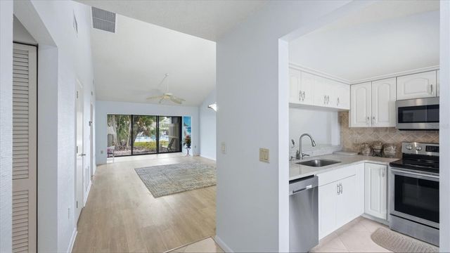 5350 MYRTLE 48, Sarasota, FL 34235
