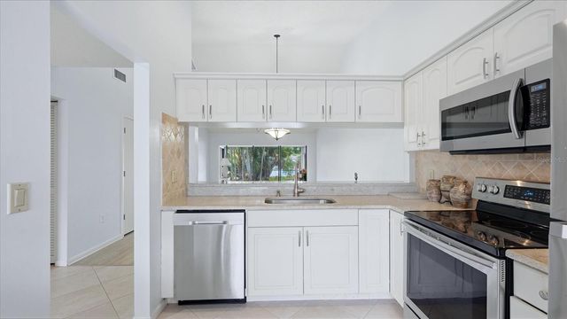5350 MYRTLE 48, Sarasota, FL 34235