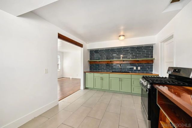 6074 Rock St, San Diego, CA 92115