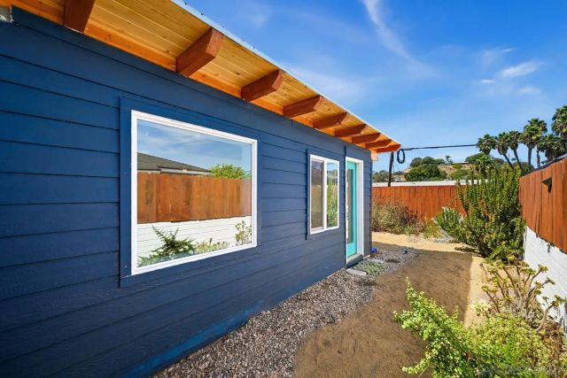 6074 Rock St, San Diego, CA 92115