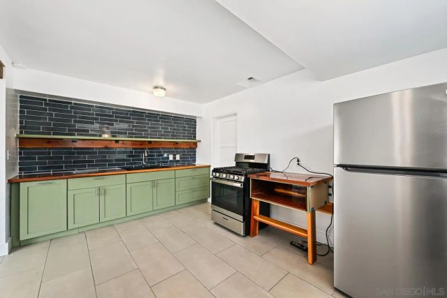 6074 Rock St, San Diego, CA 92115